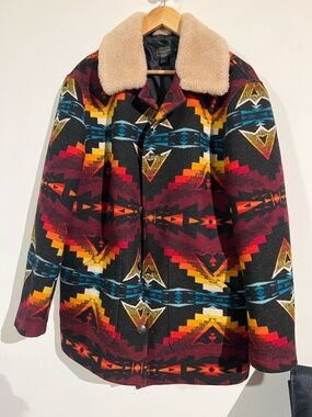 Pendleton Aztec southwestern Brownsville Woolen Mills coat